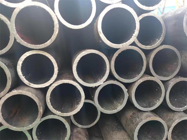 淮安10#结构用无缝钢管